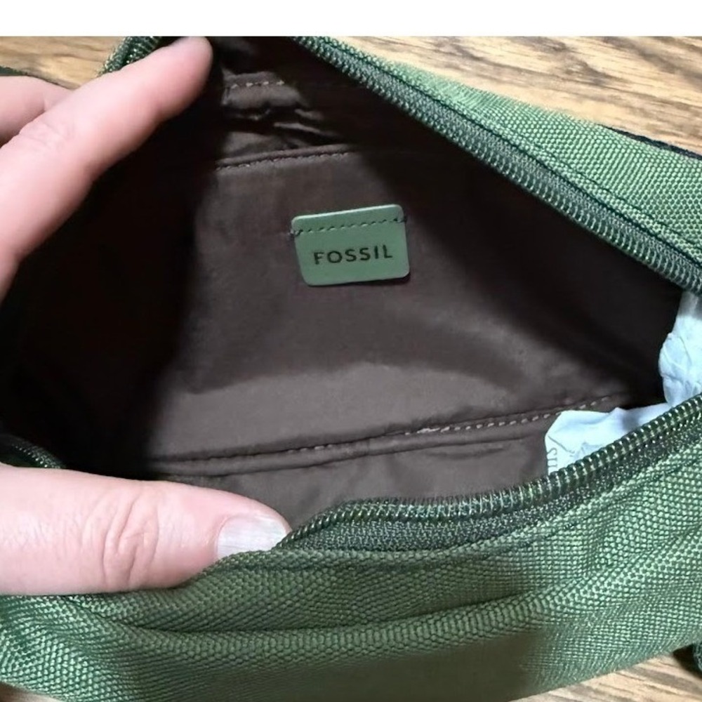 Fossil Weston Sling Bag Olive Green Canvas Crossbody Belt Bag NEW - Picture 7 of 8
